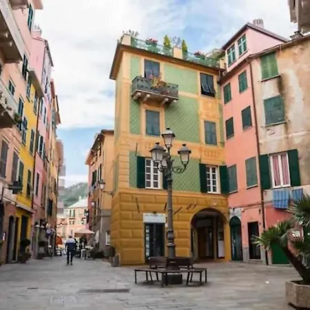 Bilovarazze With Terrace Varazze