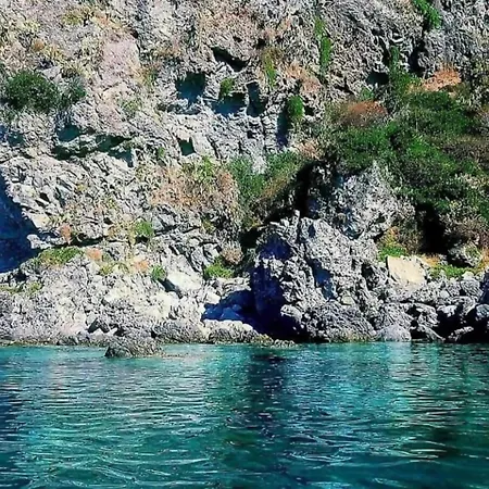 Bilovarazze With Terrace شقة