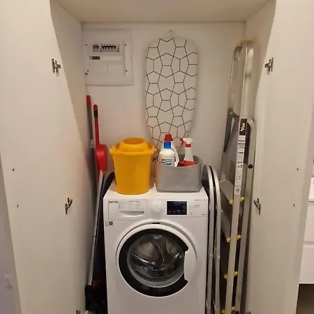 公寓 Bilovarazze With Terrace